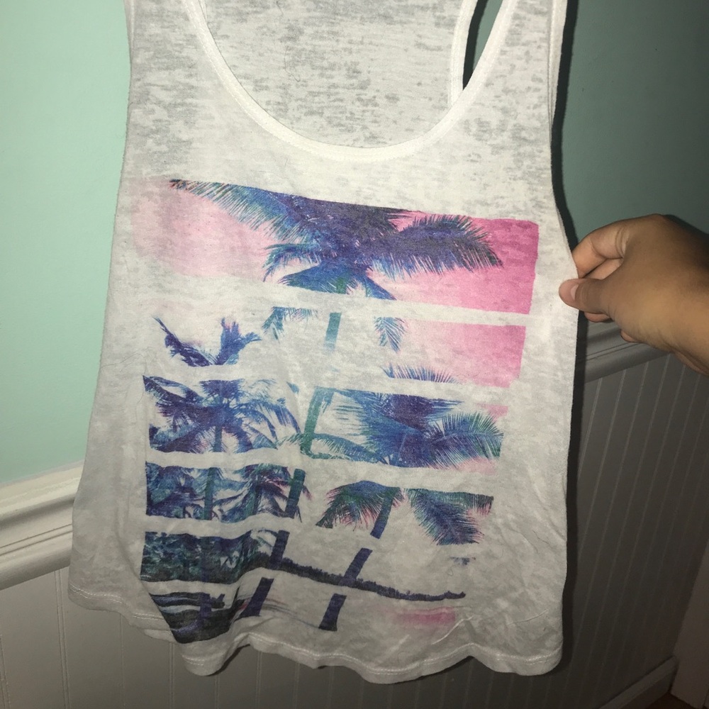 Delia’s graphic tank size small